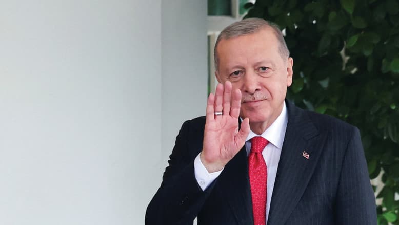 היריב המושבע יכנס ל-2,000 שנה בכלא? המהלך של ארדואן יוצא לדרך