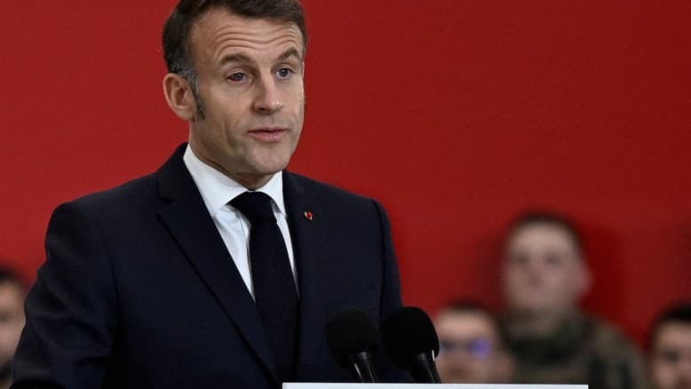 נושאת המטוסים הגרעינית מסתובבת בחזרה - צרפת משנה את הכיוון