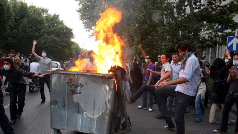 בני סבטי: יש שני תנאים שיגרמו לעם האיראני לפרוץ לרחובות