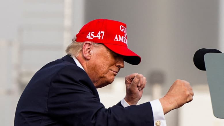 טראמפ מאשר בקולו את חיסול חמינאי: "הם יתקשרו לשאול אותי את מי למנות במקומו"