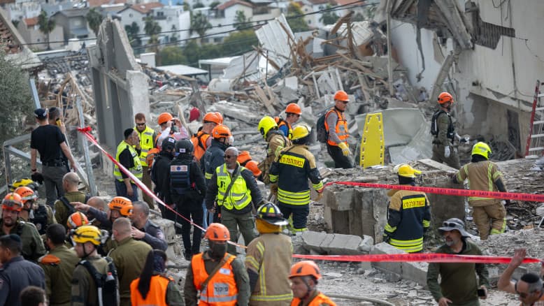 אסון נפילת הטיל האיראני בבית השמש: תשעה נרצחו, הרס כבד בזירה הקשה