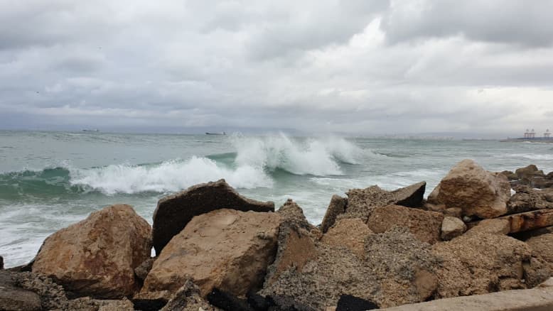 אחרי ההתקררות: התחממות, רוחות עזות וגשם באופק | תחזית מזג האוויר