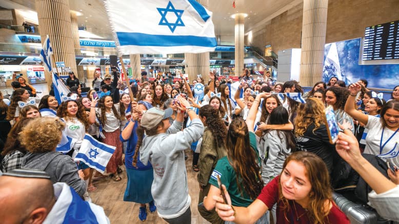 האם העולים שהיו אמורים להגיע לישראל השבוע יבואו כשתסתיים המלחמה | נתנאל רוטנברג