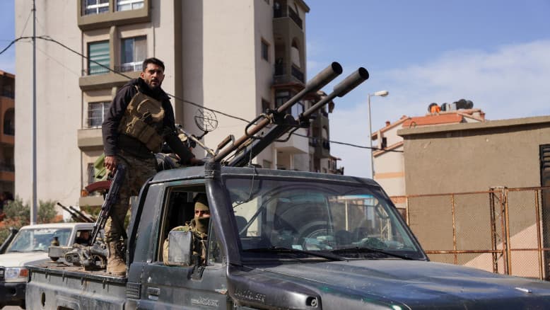 מאחורי הקלעים של ההסלמה: סוריה מציבה רקטות על הגבול