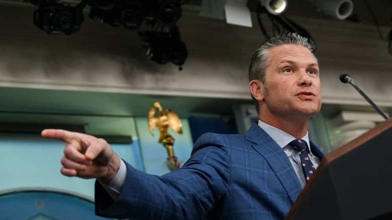 ספינות מלחמה ומטוסי קרב: לראשונה מאז פרוץ המלחמה - נחשף מאיפה איראן שואבת מידע