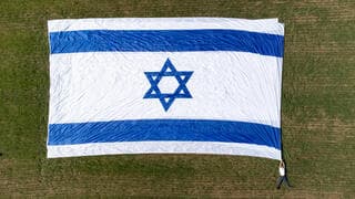 נפל פחד היהודים עליהם