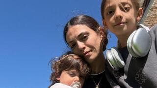 העסקים חזרו לשגרה, הילדים בבית ללא מסגרת: "זו הפקרה"