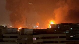 כדורי אש בשמי טהרן: צה"ל השמיד 16 מטוסים בבת-אחת בנמל התעופה