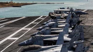 למען מי נלחמת אמריקה