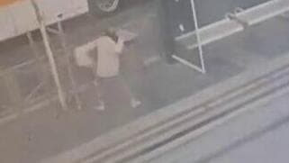 התפרע במקלט, שדד קשישה וביצע מעשה מגונה | תיעוד ממסע של אלימות בירושלים